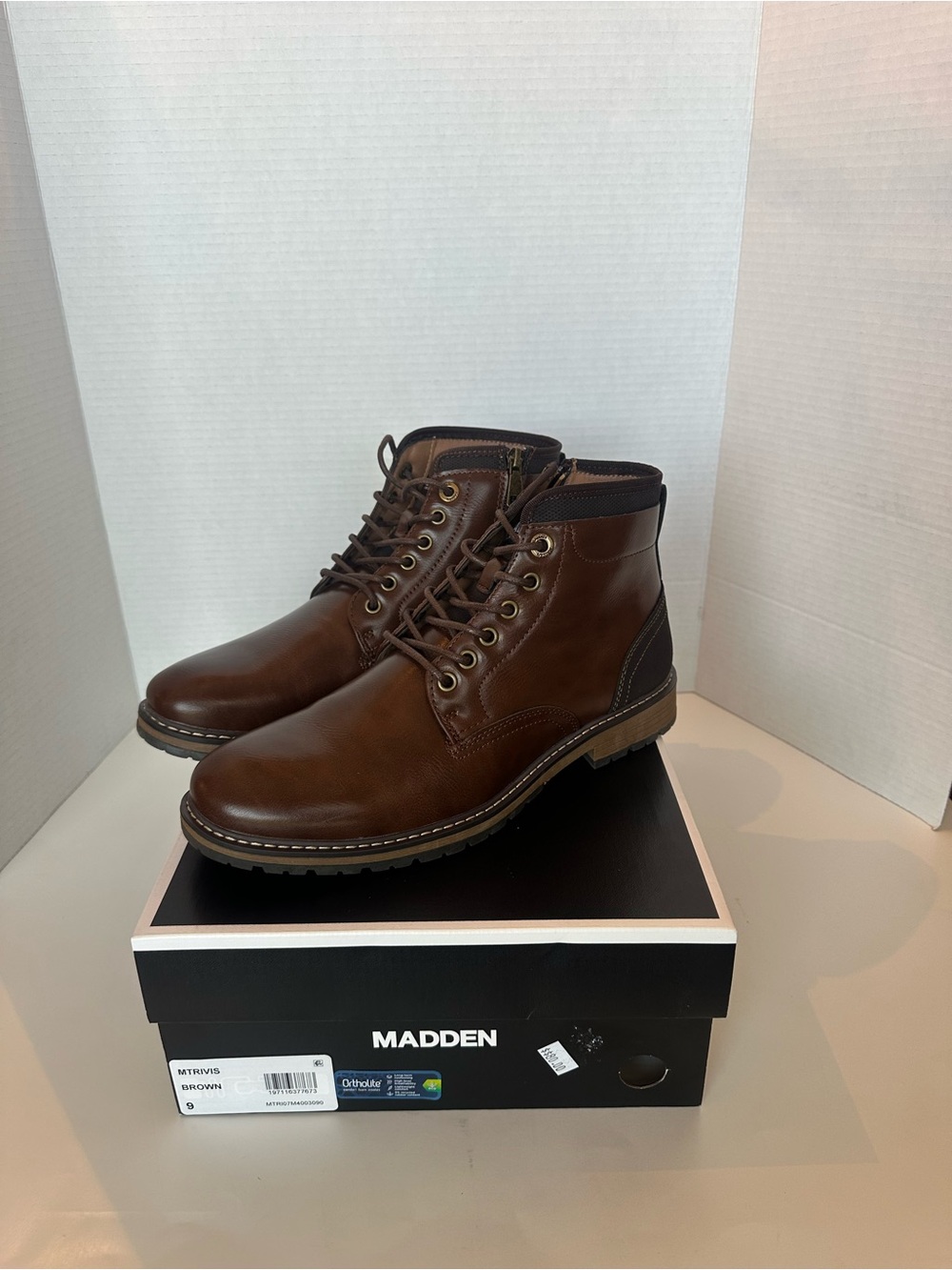 Madden MTRIVIS Men’s Brown Lace Up Boots Size 9 Side Zip